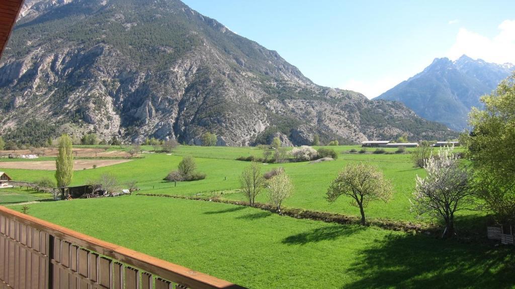 Hotel Les Barnieres Guillestre Eksteriør bilde