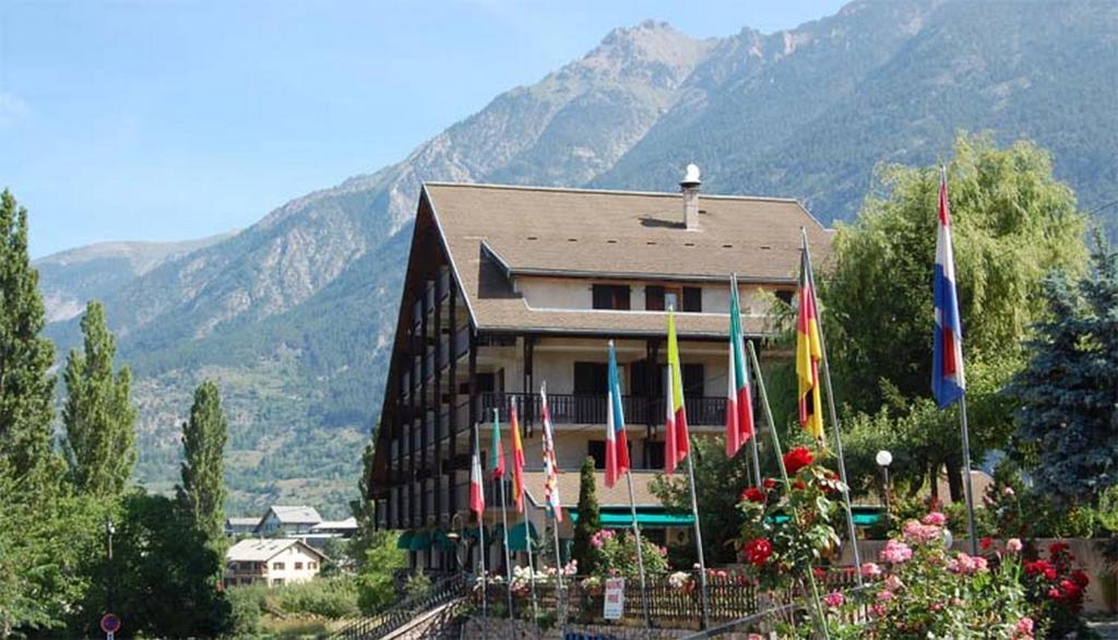 Hotel Les Barnieres Guillestre Eksteriør bilde