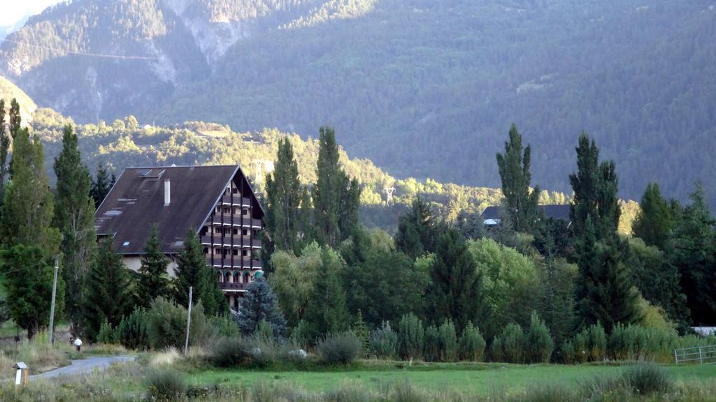 Hotel Les Barnieres Guillestre Eksteriør bilde